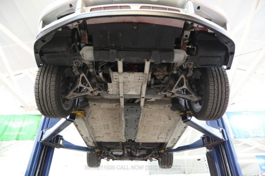 Днище и подвеска Acura NSX 1993 года  (фото 35 из 37)